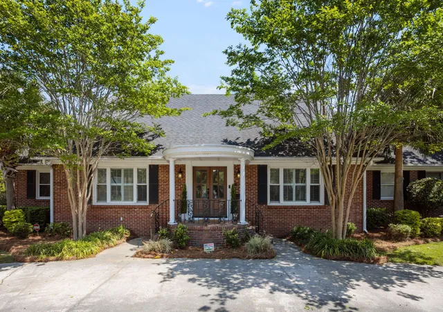 Photo 3 of Single family home for sale at 48 Wespanee Dr, Charleston, SC 29407 | MLS# 26010124 | Listing updated on 2026-09-08
