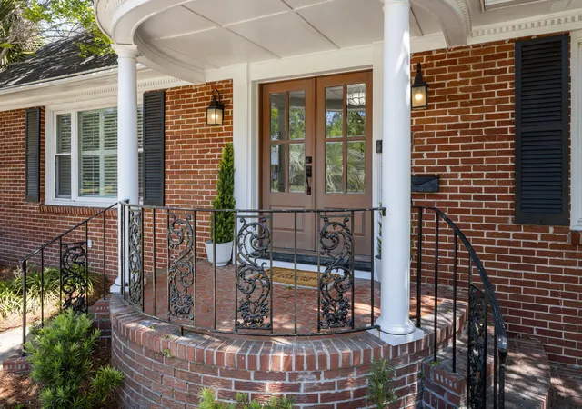 Photo 4 of Single family home for sale at 48 Wespanee Dr, Charleston, SC 29407 | MLS# 26010124 | Listing updated on 2026-09-08