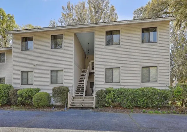 Townhouse for sale at 93 Ashley Hall Plantation Rd #7, Charleston, SC 29407 | MLS# 26019571