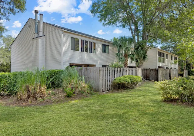 Photo 1 of Townhouse for sale at 93 Ashley Hall Plantation Rd #7, Charleston, SC 29407 | MLS# 26019571 | Listing updated on 2026-09-09
