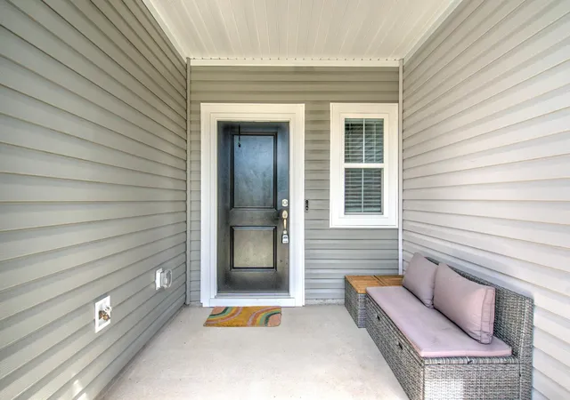 Homes for sale in North Charleston, SC | 8052 Reagan Wy, North Charleston, SC 29418 | MLS# 26010654