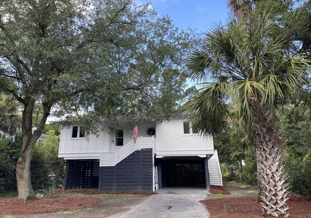 2nd image of 25 Sandcrab Ct, Isle Of Palms, SC 29451 | MLS# 26022316