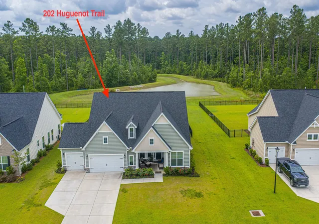 Homes for sale in Huger, SC | 202 Huguenot Trl, Huger, SC 29450 | MLS# 26015787