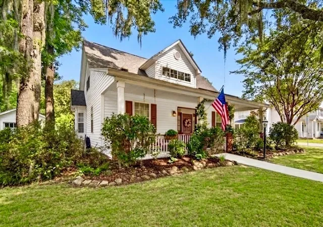 4th image of 2452 Fulford Ct, Mount Pleasant, SC 29466 | MLS# 26023097