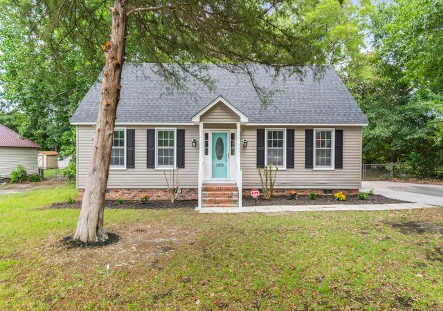 Photo 1 of Single family home for sale at 2858 Riley St, Orangeburg, SC 29118 | MLS# 26020543 | Listing updated on 2026-08-17