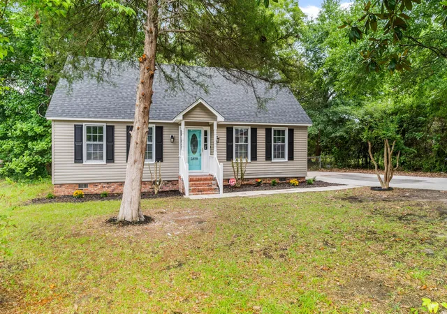 Photo 3 of Single family home for sale at 2858 Riley St, Orangeburg, SC 29118 | MLS# 26020543 | Listing updated on 2026-08-17