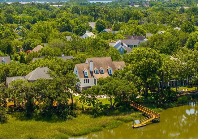 Photo 1 of Single family home for sale at 194 Beresford Crk St, Daniel Island, SC 29492 | MLS# 26020790 | Listing updated on 2026-09-15