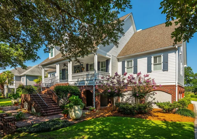 Photo 3 of Single family home for sale at 194 Beresford Crk St, Daniel Island, SC 29492 | MLS# 26020790 | Listing updated on 2026-09-15