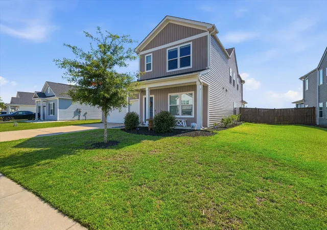 Photo 3 of Single family home for sale at 292 Lucca Dr, Summerville, SC 29486 | MLS# 26019093 | Listing updated on 2026-09-14