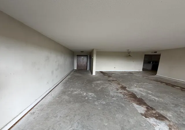Photo 3 of Townhouse for sale at 1825 St Julian Pl #9g, Columbia, SC 29204 | MLS# 26022754 | Listing updated on 2026-10-10