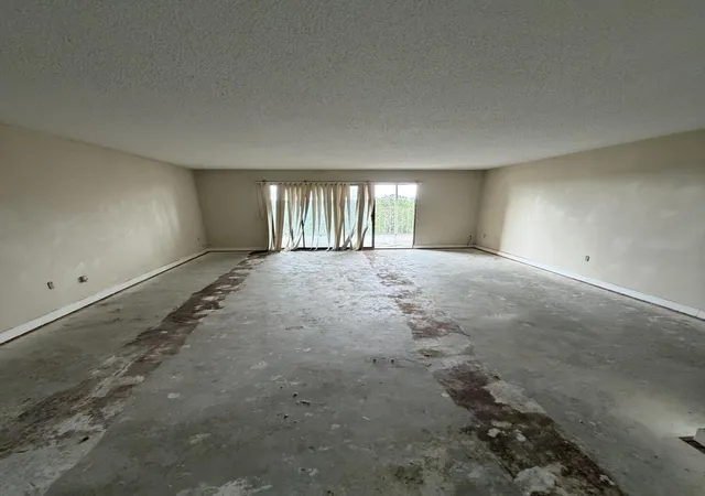 Photo 3 of Townhouse for sale at 1825 St Julian Pl #9g, Columbia, SC 29204 | MLS# 26022754 | Listing updated on 2026-10-10