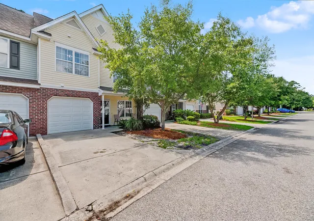 Photo 1 of Townhouse for sale at 402 Poplar Grv Pl, Summerville, SC 29483 | MLS# 26018281 | Listing updated on 2026-09-11