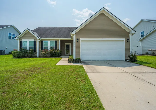 Photo 3 of Single family home for sale at 2017 Bridlewood Farms Pkwy, Ridgeville, SC 29472 | MLS# 26021788 | Listing updated on 2026-08-26
