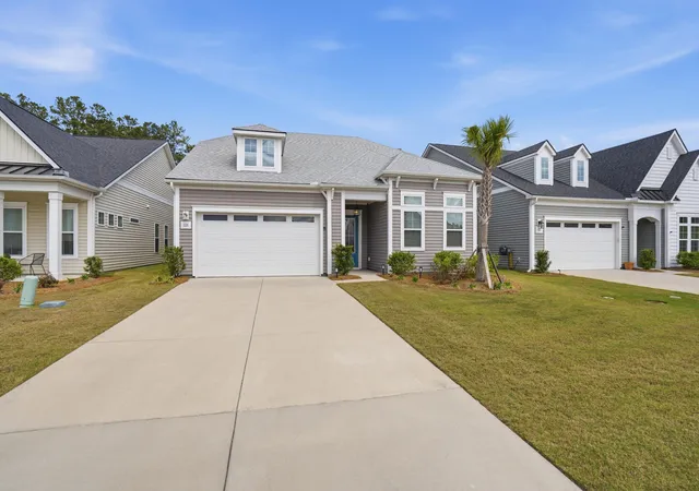 Homes for sale in Summerville, SC | 128 Summerwind Dr, Summerville, SC 29486 | MLS# 26011093