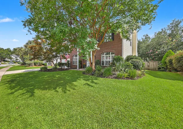 Photo 3 of Single family home for sale at 203 N Pembroke Dr, Goose Creek, SC 29445 | MLS# 26021170 | Listing updated on 2026-09-25