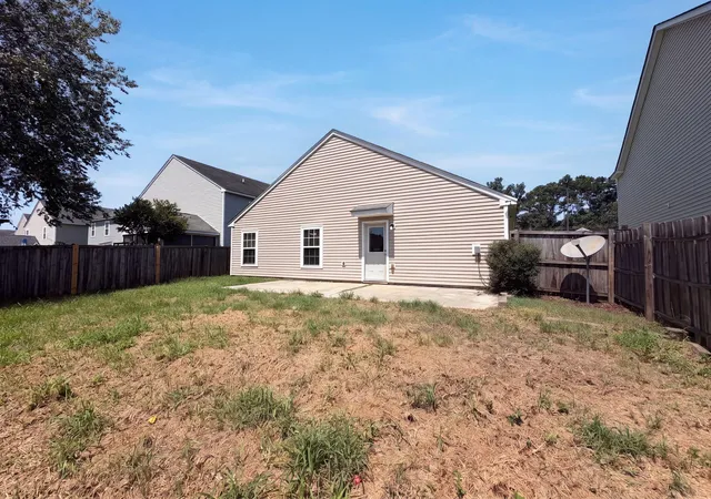 image of 211 Emerald Isle Dr, Moncks Corner, SC 29461 | MLS# 26023515