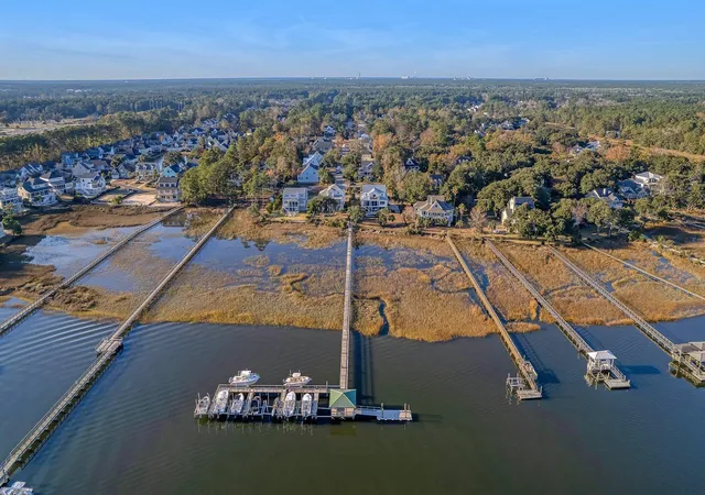 Photo 1 of Single family home for sale at 141 Wando Reach Rd, Charleston, SC 29492 | MLS# 26019648 | Listing updated on 2026-09-24