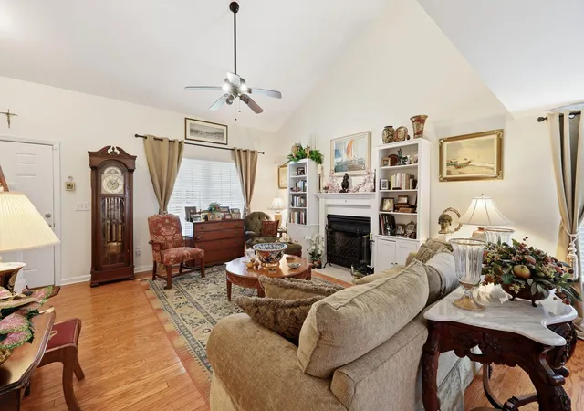 Photo 3 of Townhouse for sale at 1403 Audubon Ct, Summerville, SC 29485 | MLS# 26016424 | Listing updated on 2026-09-09