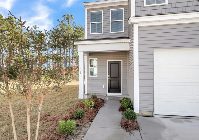 Photo 3 of Single family home for sale at 228 Hungerford Dr, Summerville, SC 29486 | MLS# 26017436 | Listing updated on 2026-10-24
