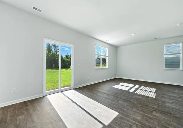 4th image of 153 Cantley Wy, Holly Hill, SC 29059 | MLS# 26006299