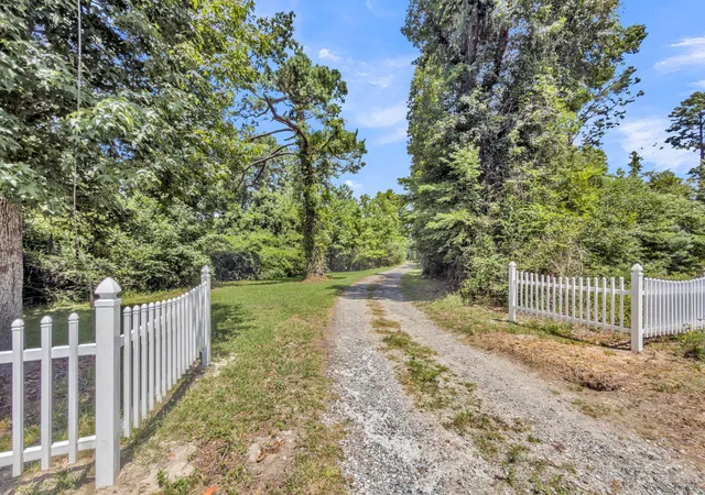 3rd image of 129 Melrose Pl, Moncks Corner, SC 29461 | MLS# 26020971