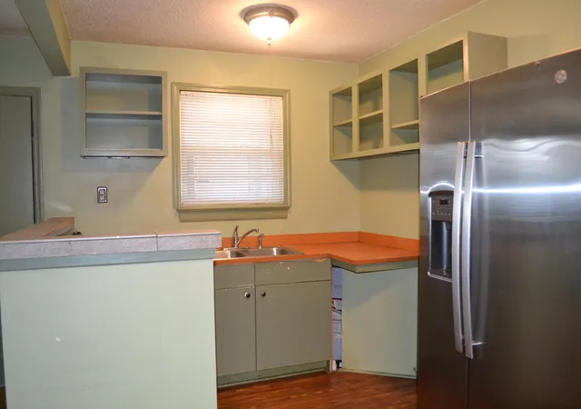 Photo 3 of Townhouse for sale at 867 Colony Dr #F-117, Charleston, SC 29407 | MLS# 26020529 | Listing updated on 2026-08-20
