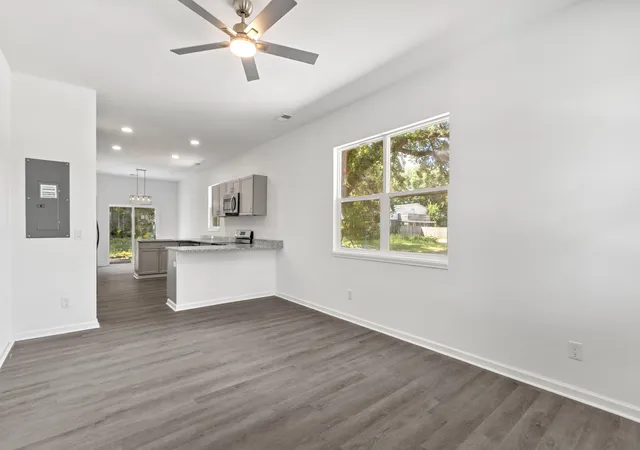 Photo 3 of Single family home for sale at 2013 Robertson Blvd, North Charleston, SC 29406 | MLS# 26020004 | Listing updated on 2026-08-07