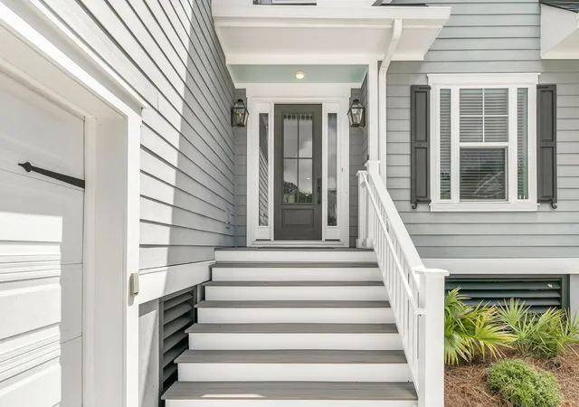 Photo 3 of Single family home for sale at 1560 Red Tide Rd, Mount Pleasant, SC 29466 | MLS# 26015436 | Listing updated on 2026-09-18