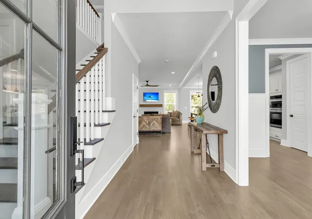 Photo 3 of Single family home for sale at 1560 Red Tide Rd, Mount Pleasant, SC 29466 | MLS# 26015436 | Listing updated on 2026-09-18
