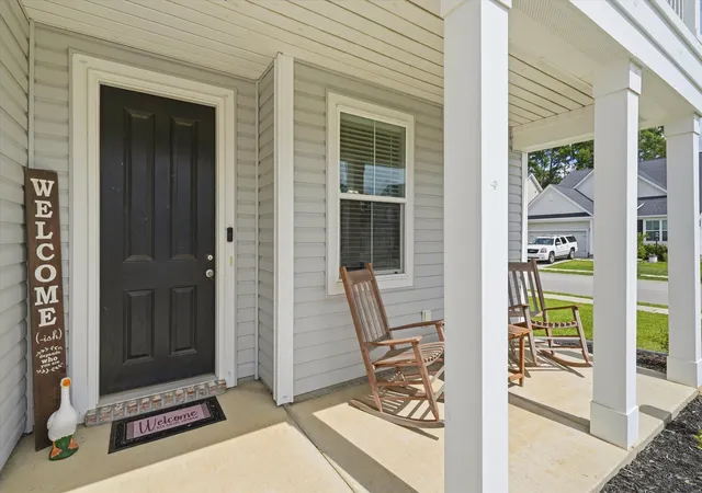 Photo 3 of Single family home for sale at 290 Red Leaf Blvd, Moncks Corner, SC 29461 | MLS# 26020828 | Listing updated on 2026-09-29