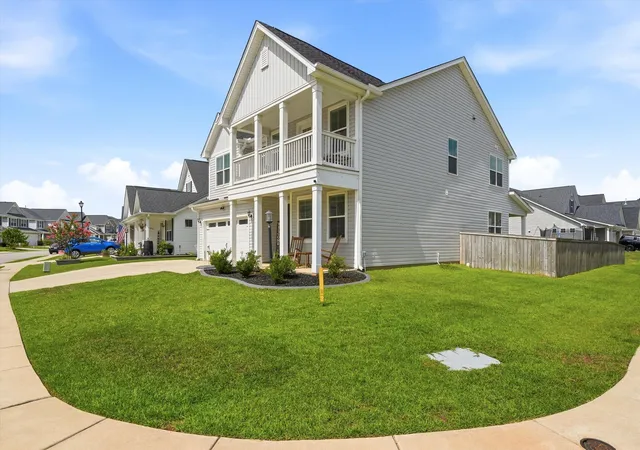 Photo 3 of Single family home for sale at 290 Red Leaf Blvd, Moncks Corner, SC 29461 | MLS# 26020828 | Listing updated on 2026-09-29