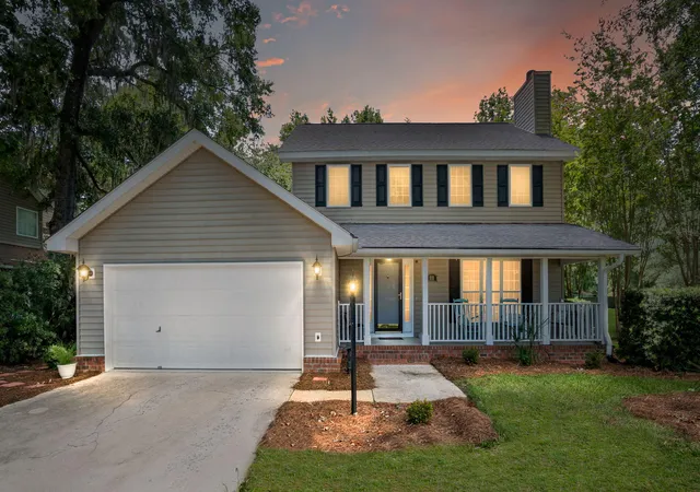 Photo 1 of Single family home for sale at 111 Shadowmoss Pkwy, Charleston, SC 29414 | MLS# 26020862 | Listing updated on 2026-10-04