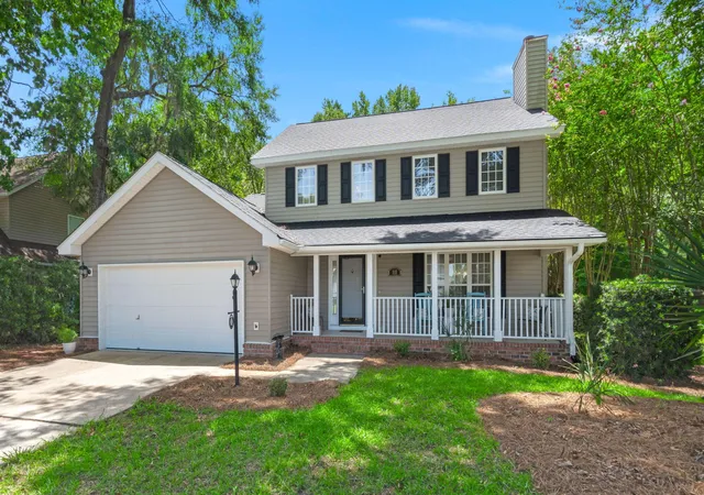 Photo 3 of Single family home for sale at 111 Shadowmoss Pkwy, Charleston, SC 29414 | MLS# 26020862 | Listing updated on 2026-10-04