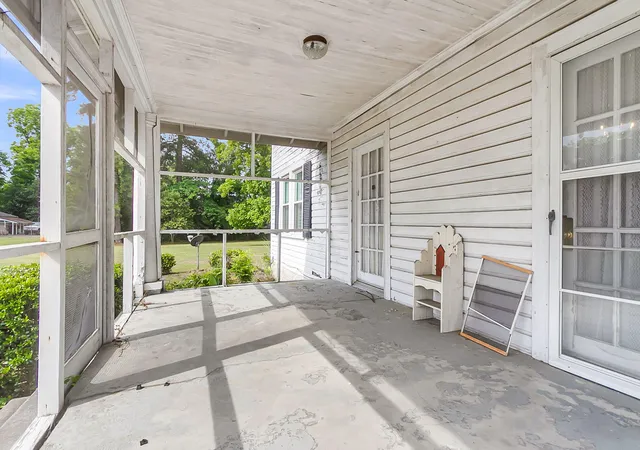 Homes for sale in Saint George, SC | 5539 Memorial Blvd, Saint George, SC 29477 | MLS# 26013315