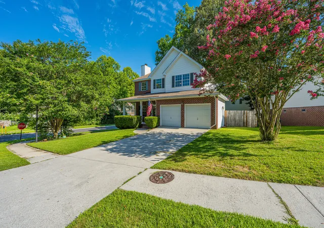 Photo 3 of Single family home for sale at 108 Prospect Way, Goose Creek, SC 29445 | MLS# 26018980 | Listing updated on 2026-10-02