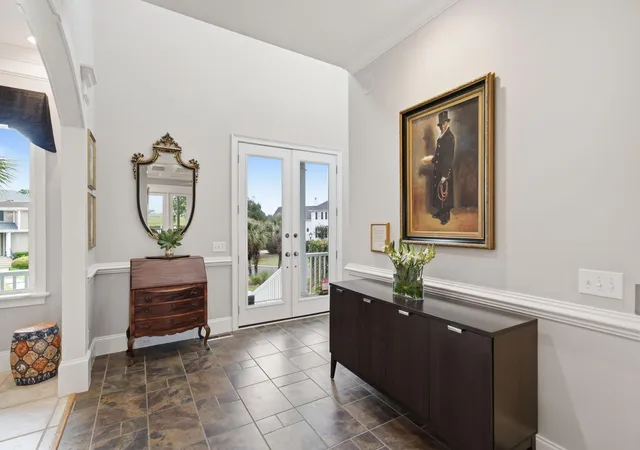 Photo 4 of Single family home for sale at 5027 Barrier Is Ct, Mount Pleasant, SC 29466 | MLS# 26017775 | Listing updated on 2026-08-10