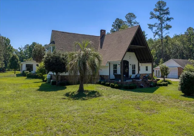Photo 3 of Single family home for sale at 3121 Camden Hwy, Dalzell, SC 29040 | MLS# 26016420 | Listing updated on 2026-10-13