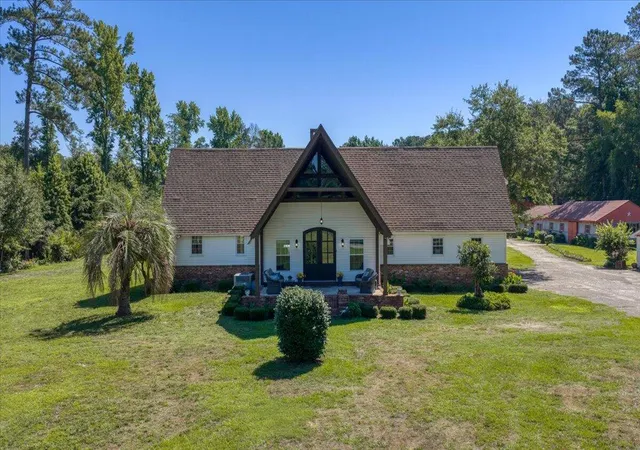 Photo 3 of Single family home for sale at 3121 Camden Hwy, Dalzell, SC 29040 | MLS# 26016420 | Listing updated on 2026-10-13
