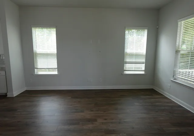 Photo 3 of Sale Pending at 113 W Respite Ln, Summerville, SC 29483 | MLS# 26024489 | Listing updated on 2026-09-07