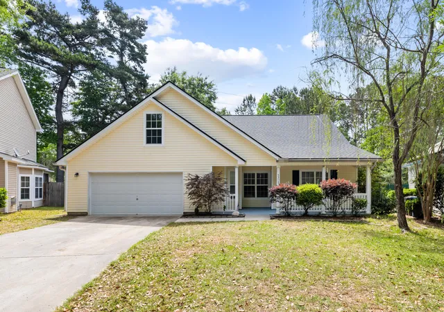 Homes for sale in North Charleston, SC | 5304 Deep Blue Ln, North Charleston, SC 29418 | MLS# 26011776