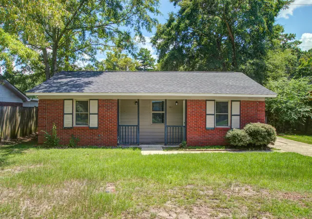 Photo 1 of Single family home for sale at 997 Margaret Dr, Ladson, SC 29456 | MLS# 26023015 | Listing updated on 2026-08-25