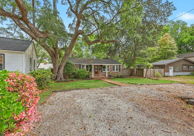 5th image of 1138 Leesville St, North Charleston, SC 29405 | MLS# 26016175