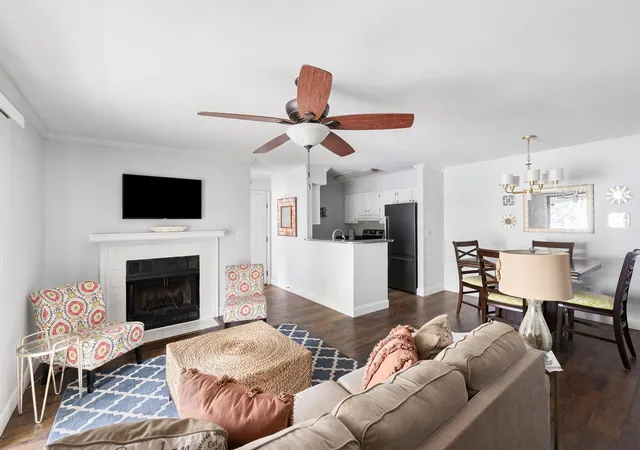 Photo 3 of Townhouse for sale at 1054 Anna Knapp #1G, Mount Pleasant, SC 29464 | MLS# 26020446 | Listing updated on 2026-08-26