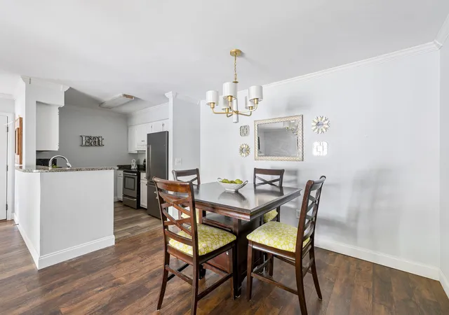 Photo 4 of Townhouse for sale at 1054 Anna Knapp #1G, Mount Pleasant, SC 29464 | MLS# 26020446 | Listing updated on 2026-08-26