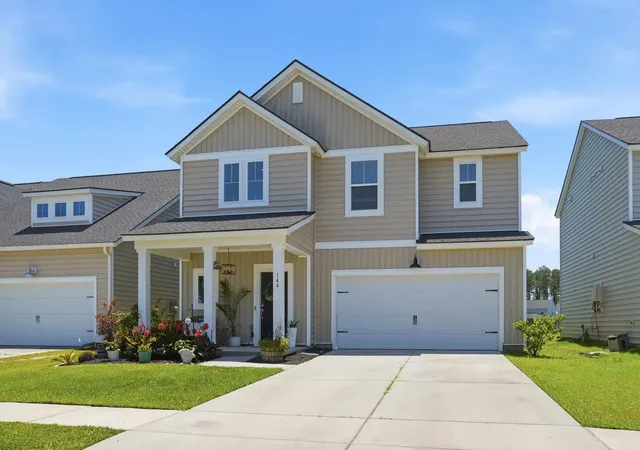 Photo 2 of Single family home for sale at 144 Woodland Oak Way, Summerville, SC 29485 | MLS# 26017012 | Listing updated on 2026-08-12