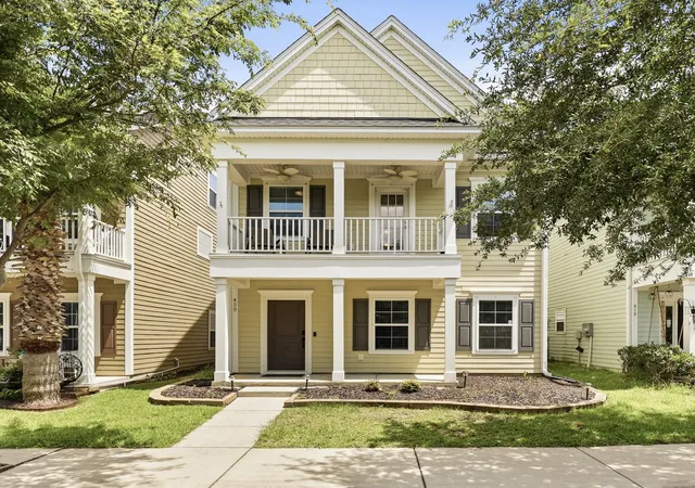Photo 1 of Single family home for sale at 420 Verbena Ave, Summerville, SC 29483 | MLS# 26018731 | Listing updated on 2026-09-11