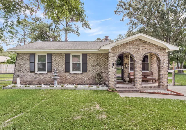 1st image of 103 Mcduffie Ct, Summerville, SC 29486 | MLS# 26019081