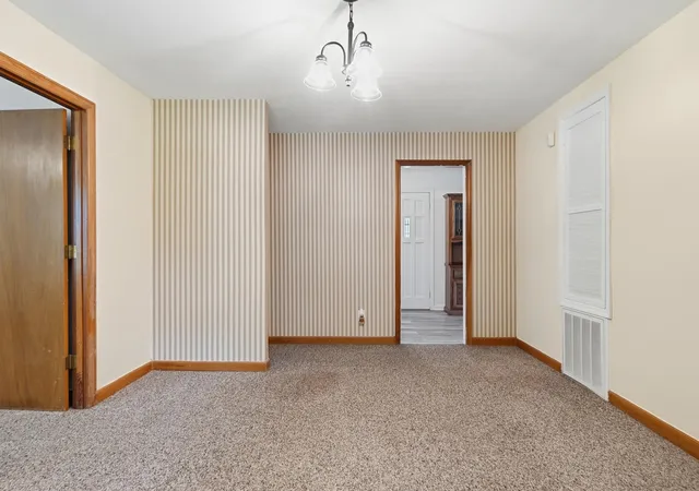 Photo 4 of Single family home for sale at 1002 Poplar, Walterboro, SC 29488 | MLS# 26022253 | Listing updated on 2026-10-07