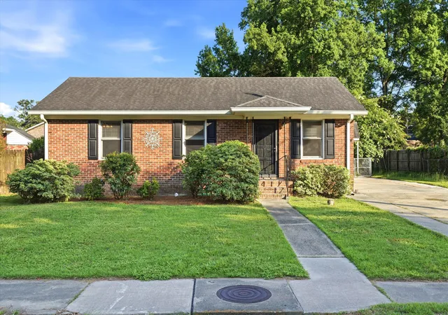 Photo 2 of Single family home for sale at 4239 Paramount Dr, North Charleston, SC 29405 | MLS# 26021043 | Listing updated on 2026-09-05