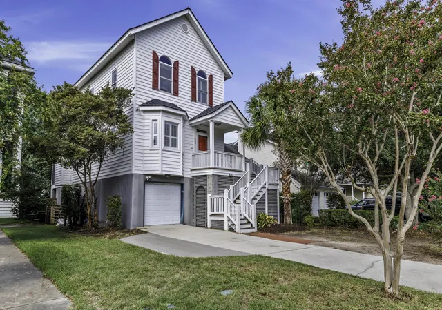 Photo 3 of Sale Pending at 819 Harbor Pl Dr, Charleston, SC 29412 | MLS# 26022347 | Listing updated on 2026-09-06